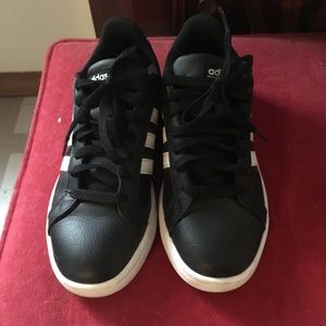 Adidas Neo with cloud foam *worn once*